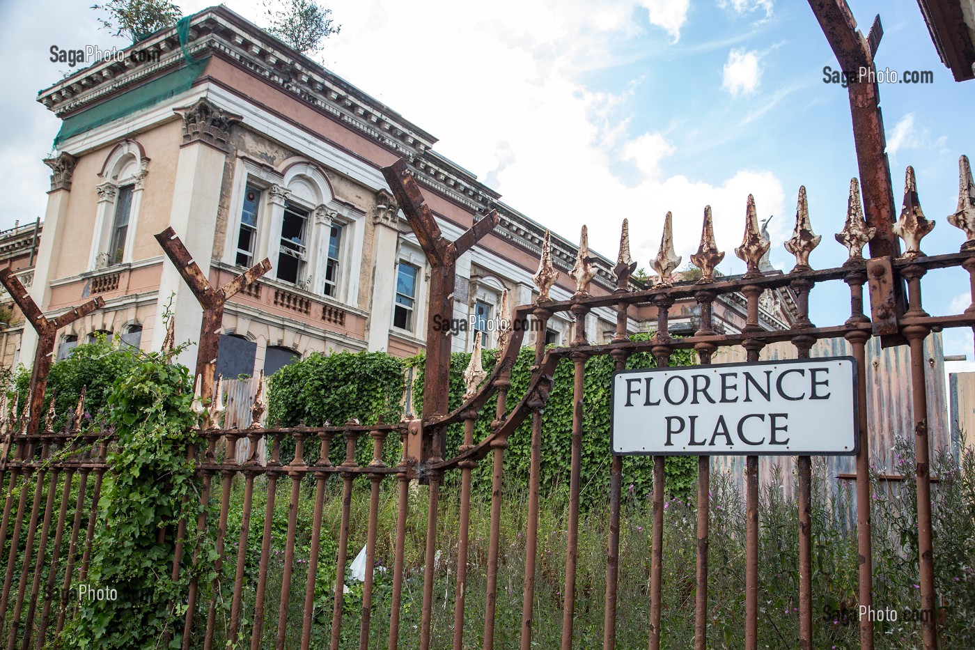 FLORENCE PALACE, HOTEL A L'ABANDON, CRUMLIN ROAD, QUARTIER OUEST, BELFAST, ULSTER, IRLANDE DU NORD 
