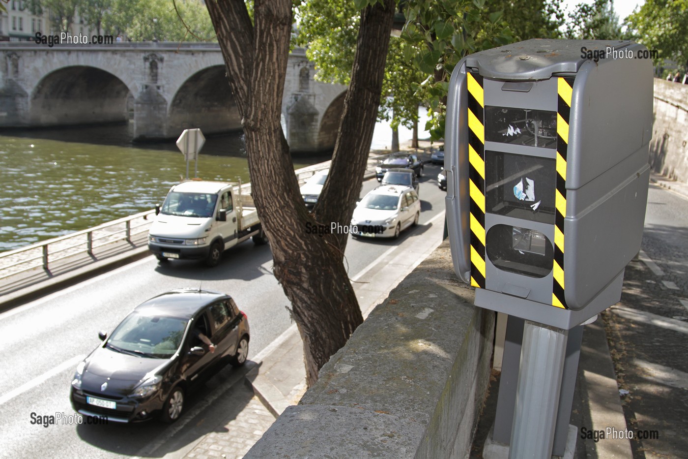 photo de RADAR AUTOMATIQUE, VOIE SUR BERGE, PARIS (75)