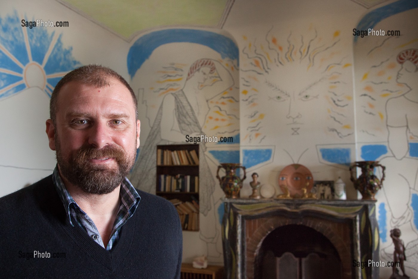 PORTRAIT DE ERIC MARTEAU, GARDIEN DE VILLA SANTO SOSPIR DECOREE ENTIEREMENT PAR JEAN COCTEAU, SAINT-JEAN-CAP-FERRAT, ALPES-MARITIMES (06), FRANCE 