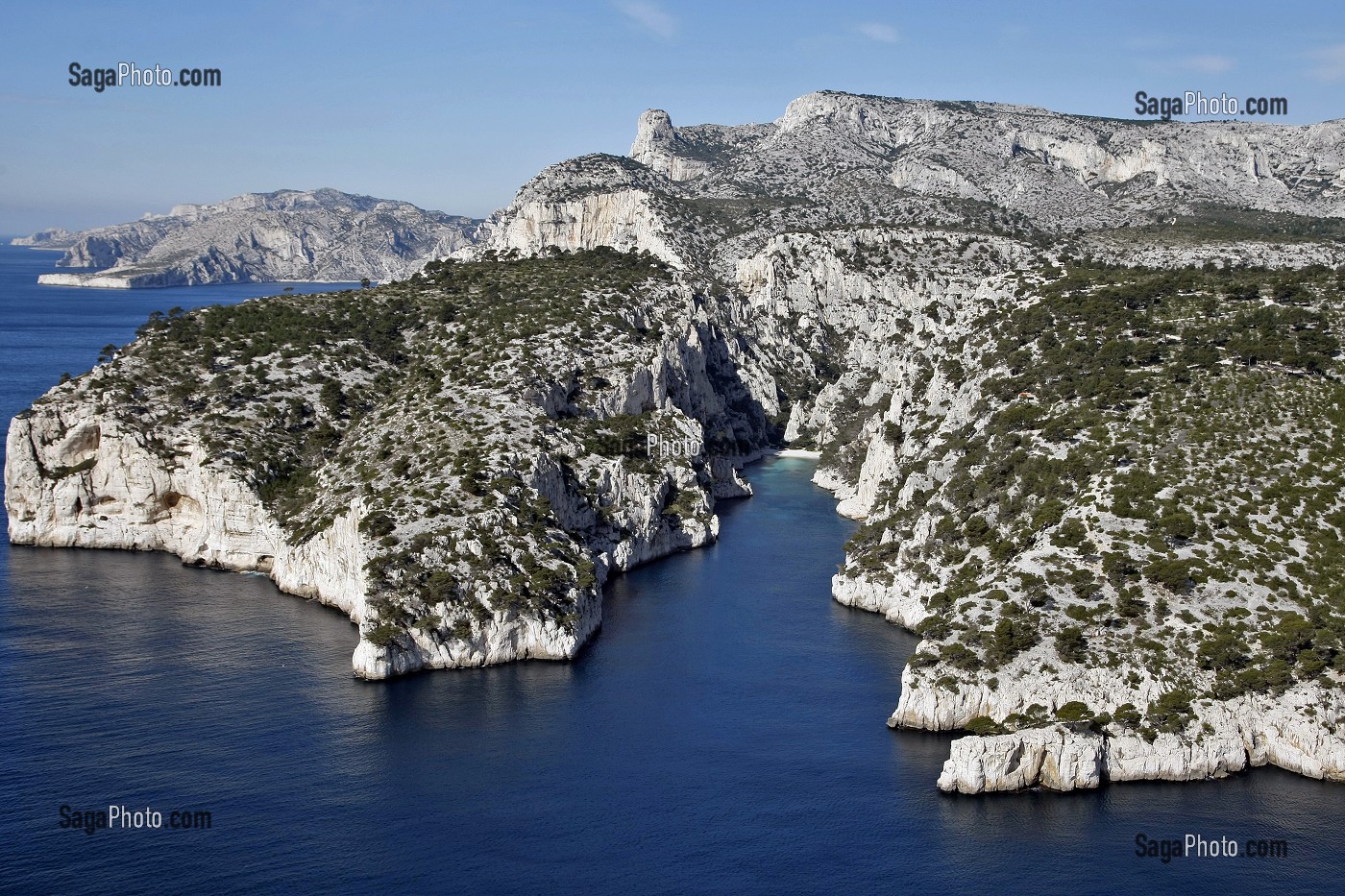 VUE AERIENNE DE LA CALANQUE D'EN VAU, CASSIS, BOUCHES-DU-RHONE (13), FRANCE 