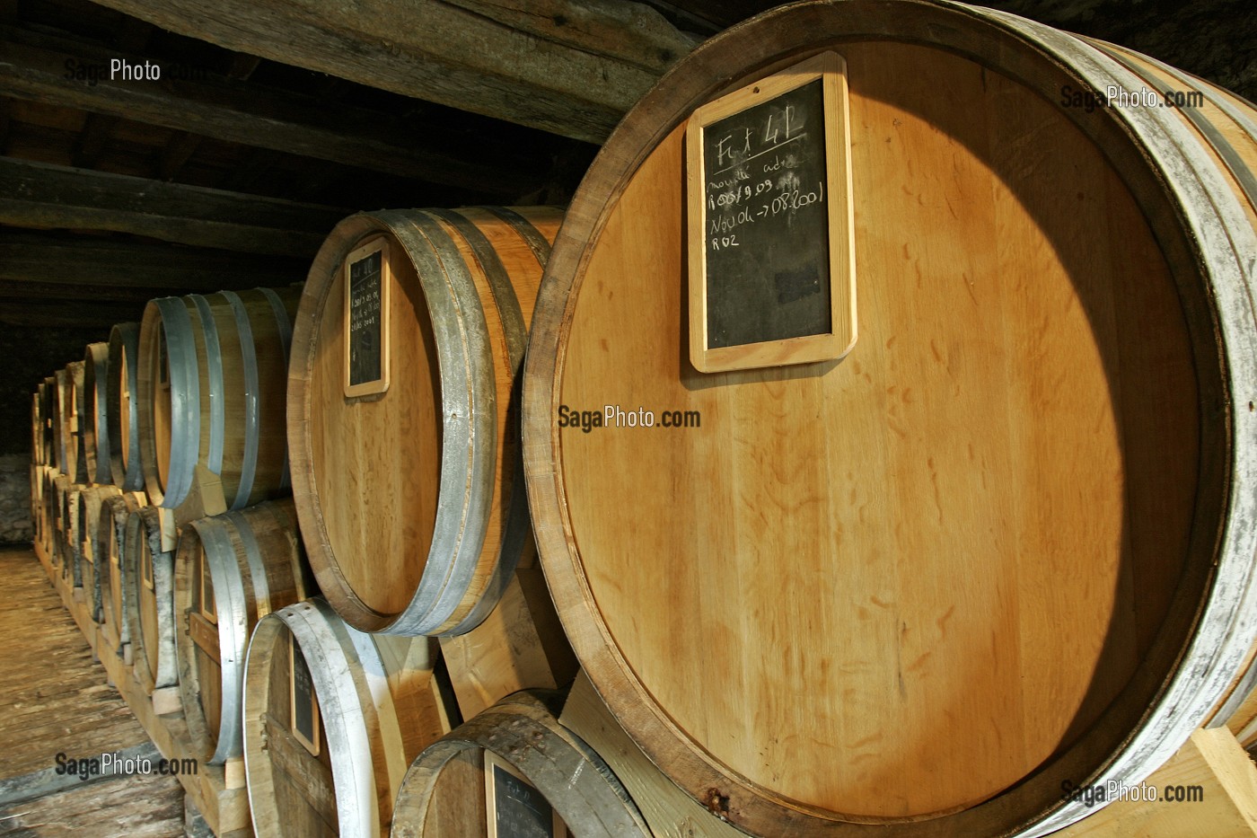 FABRIQUE DE CIDRE DE CALVADOS ARTISANAL, DOMAINE D'APREVAL, HONFLEUR, CALVADOS (14), NORMANDIE, FRANCE 