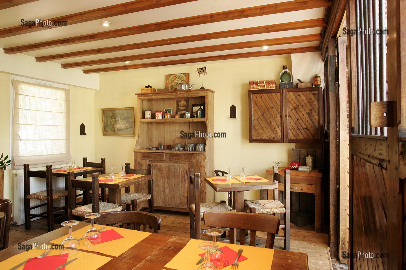 CREPERIE 'LES PIEDS DANS L'HERBE', HONFLEUR, CALVADOS (14), NORMANDIE, FRANCE 