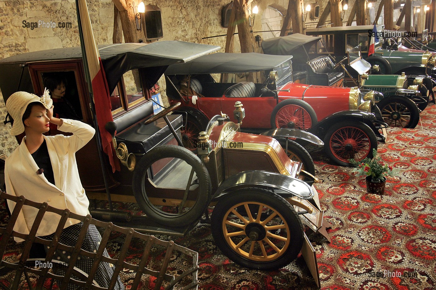 MUSEE AUTOMOBILE ' LA BELLE EPOQUE', PONT-L'EVEQUE, CALVADOS (14), NORMANDIE, FRANCE 