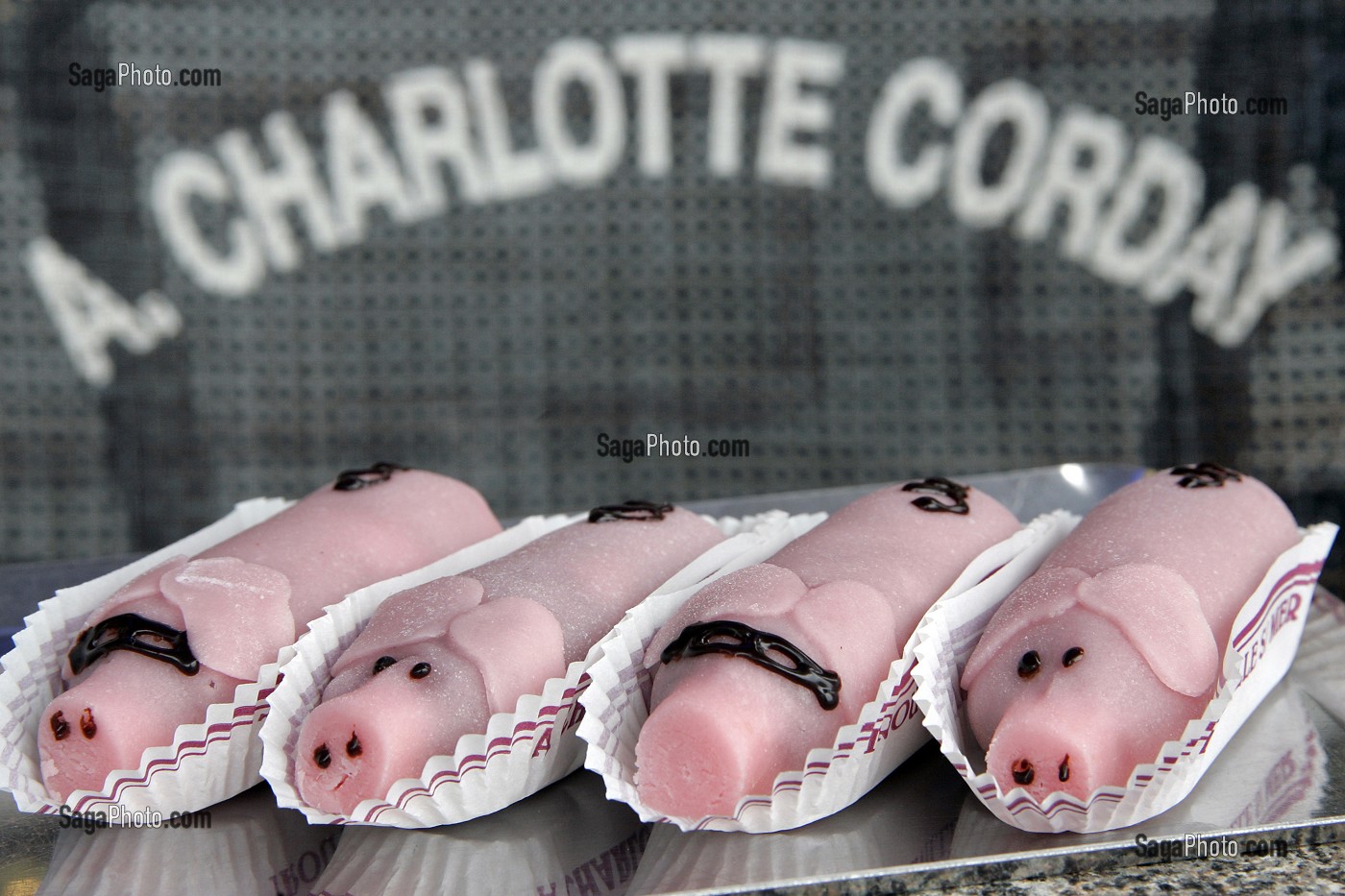 LES PETITS COCHONS, PATISSERIE, SALON DE THE 'CHARLOTTE CORDAY', TROUVILLE-SUR-MER, CALVADOS (14), NORMANDIE, FRANCE 