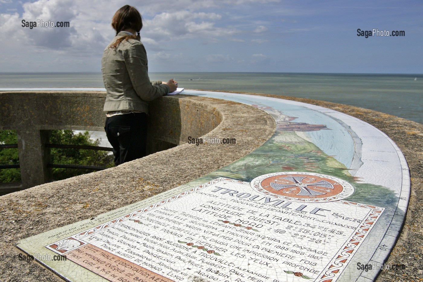 L'OBSERVATOIRE DU CALVAIRE DE LA CORNICHE, TROUVILLE-SUR-MER, CALVADOS (14), NORMANDIE, FRANCE 