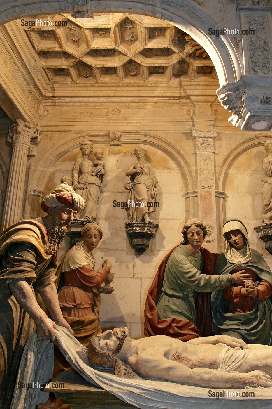 MISE AU TOMBEAU, CRYPTE, CATHEDRALE, BOURGES, CHER (18), FRANCE 
