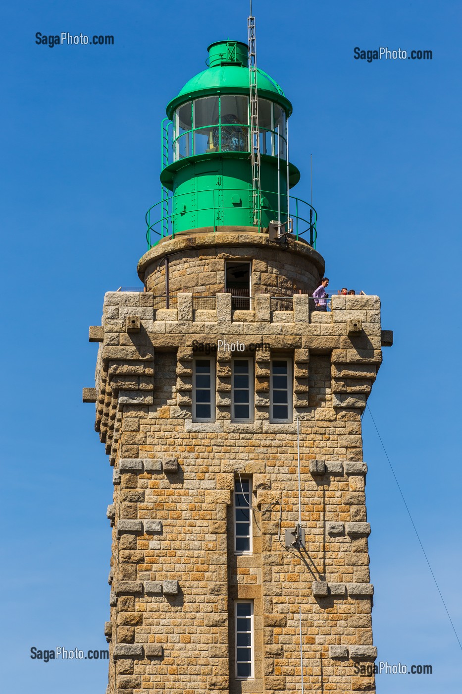 LE PHARE MARITIME DU CAP FREHEL A ETE CONSTRUIT DANS LES ANNEES 50 SUR LA POINTE DU CAP FREHEL, IL ECLAIRE ET SECURISE LE PASSAGE DE LA BAIE DE SAINT-BRIEUC VERS LA RADE SAINT-MALO, PLEVENON, (22) COTES-D’ARMOR, BRETAGNE, FRANCE 