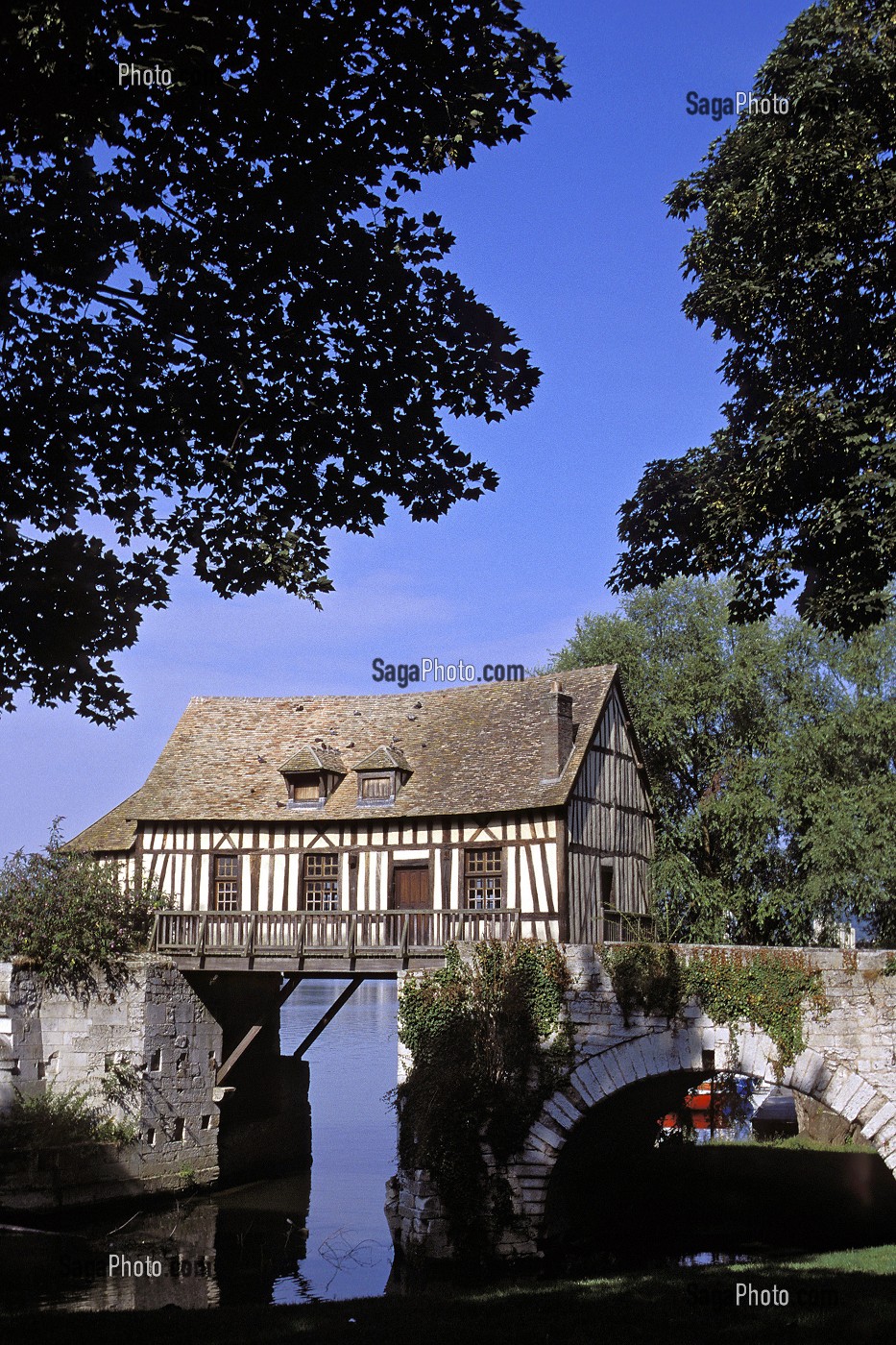 LE VIEUX MOULIN, VERNON, EURE (27), NORMANDIE, FRANCE 