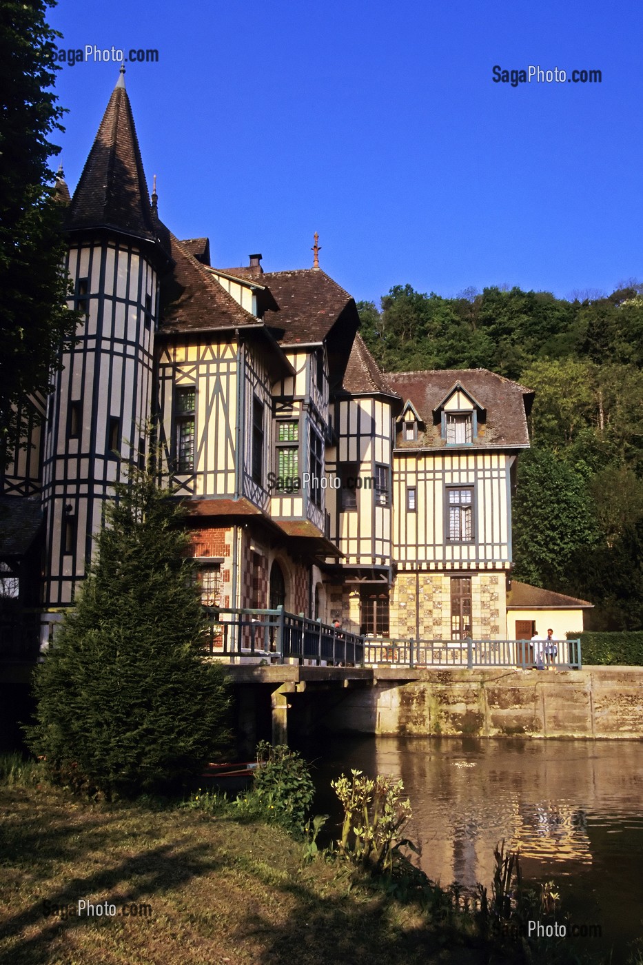 MOULIN A EAU DE CONNELLES, EURE (27), NORMANDIE, FRANCE 