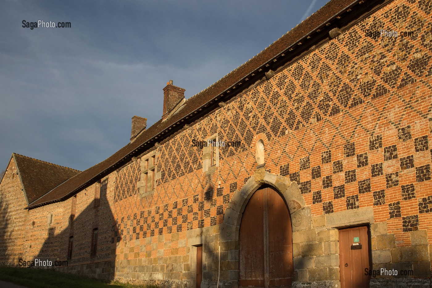 LE PRIEURE DE CHAISE-DIEU-DU-THEIL EDIFIE AU MOYEN-AGE, CHAISE-DIEU-DU-THEIL, EURE (27), FRANCE 