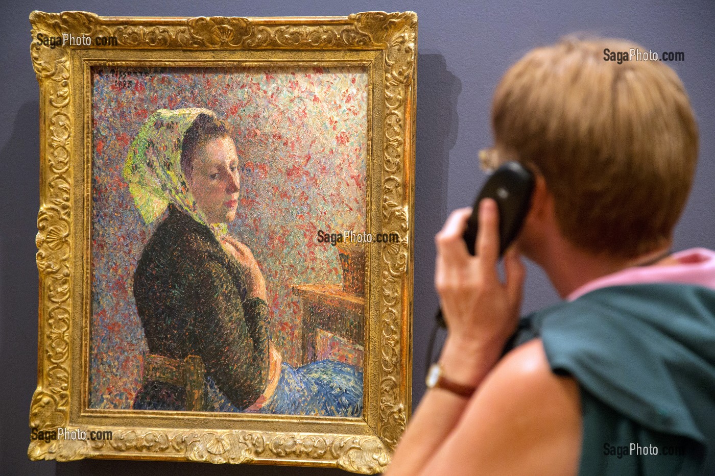 FEMME AU FICHU VERT DU PEINTRE CAMILLE PISSARRO, EXPOSITION 'L'IMPRESSIONNISME ET LES AMERICAINS', MUSEE DES IMPRESSIONNISMES, GIVERNY, EURE (27), NORMANDIE, FRANCE 