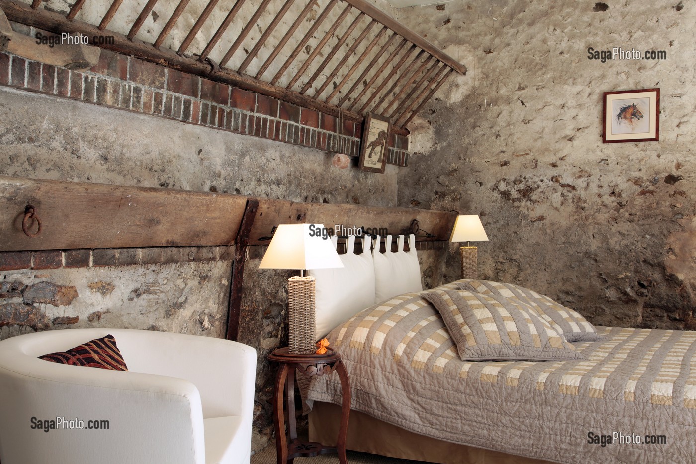 LES ECUYERS, CHAMBRE D'HOTES DU MOULIN DE LONCEUX, OINVILLE-SOUS-AUNEAU, EURE-ET-LOIR (28), FRANCE 
