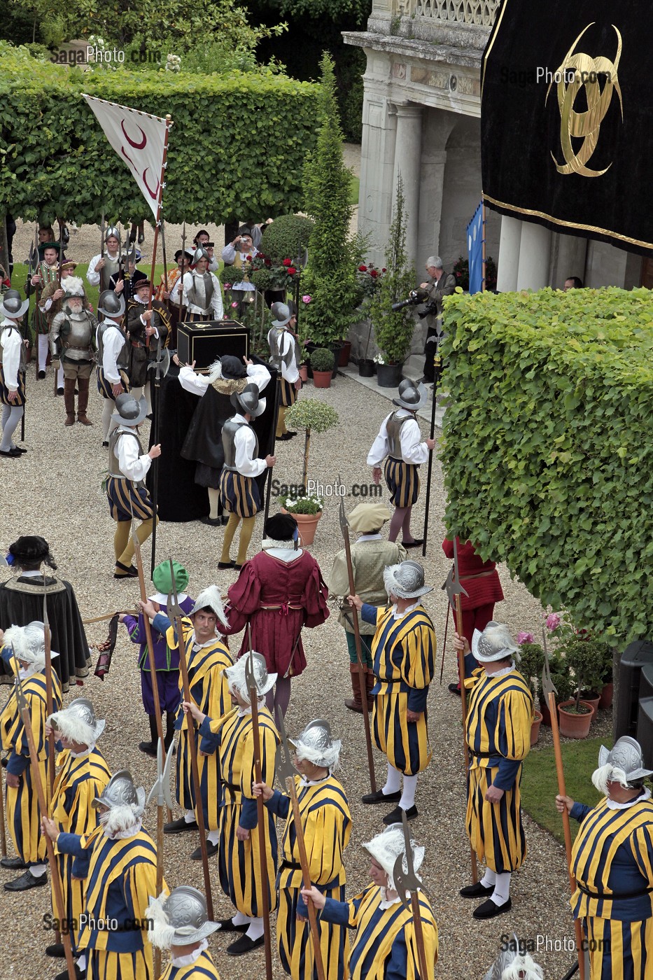 CEREMONIE POUR LE RETOUR DE LA DEPOUILLE DE DIANE DE POITIERS AU CHATEAU D'ANET, 29 MAI 2010, EURE-ET-LOIR, FRANCE 