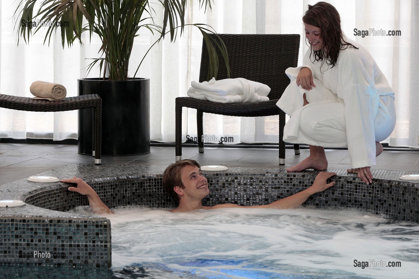 SPA “BE BY MONARQUE”, HOTEL DU GRAND MONARQUE, CHARTRES, EURE-ET-LOIR, FRANCE 
