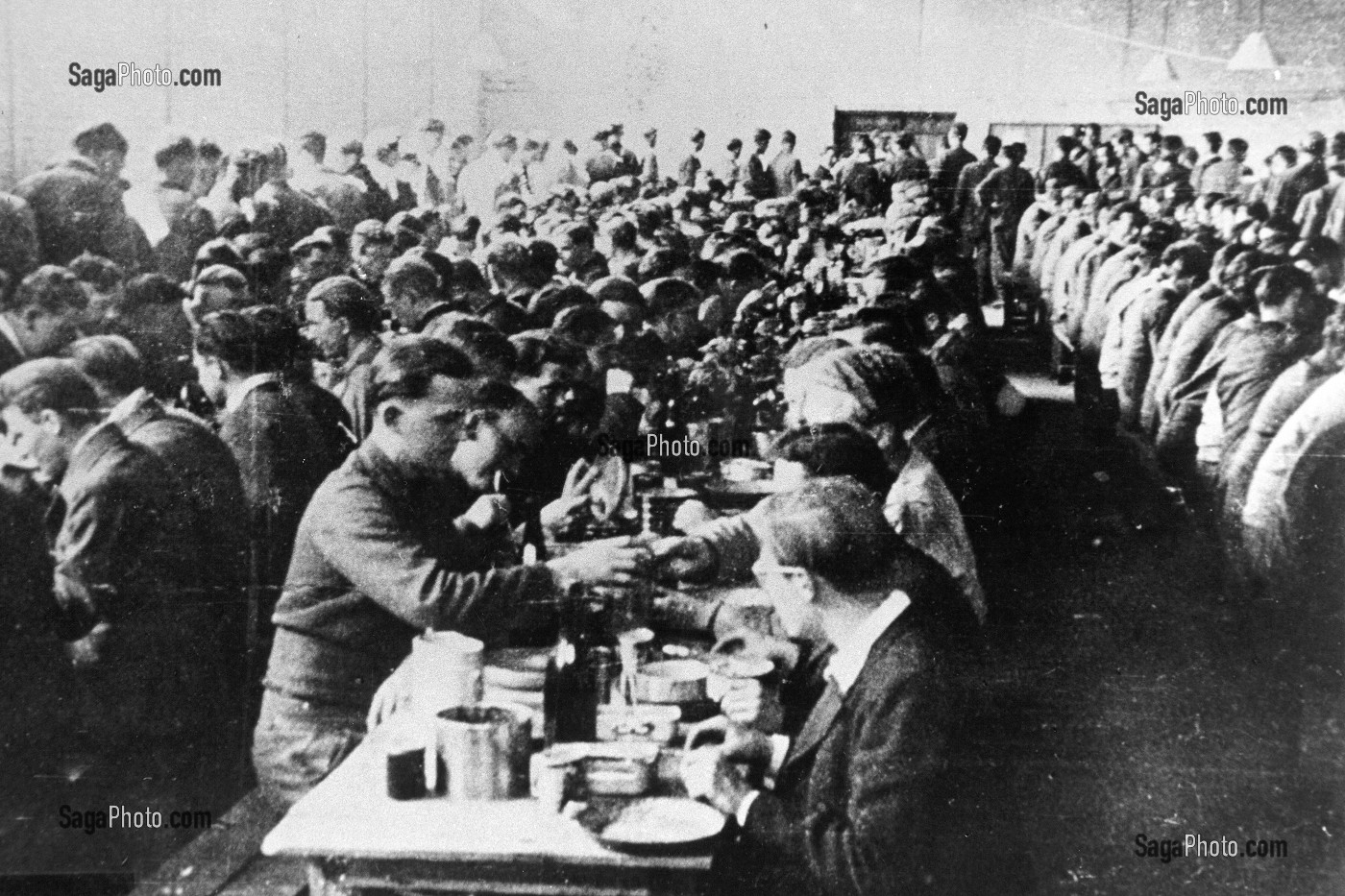 LE REFECTOIRE DES PRISONNIERS SEMINARISTES, SEMINAIRE DES BARBELES EN HOMMAGE A L'ABBE ALLEMAND FRANZ STOCK (1904-1948), LE COUDRAY, CHARTRES, EURE-ET-LOIR (28), FRANCE 