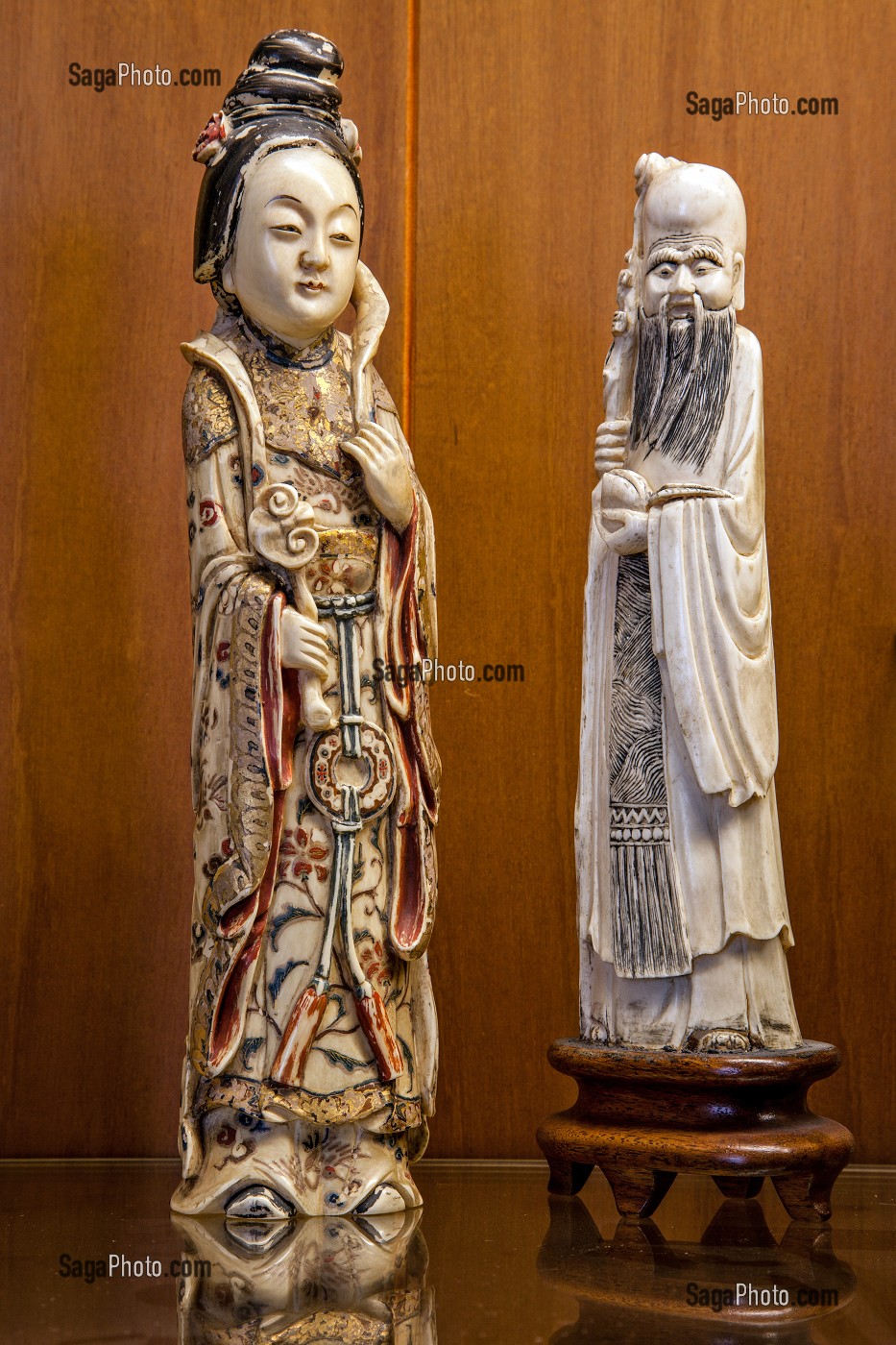 STATUETTES CHINOISES DANS LA SALLE ORIENTALE, MUSEE DES BEAUX-ARTS ET D'HISTOIRE NATURELLE DE CHATEAUDUN, EURE-ET-LOIR (28), FRANCE 