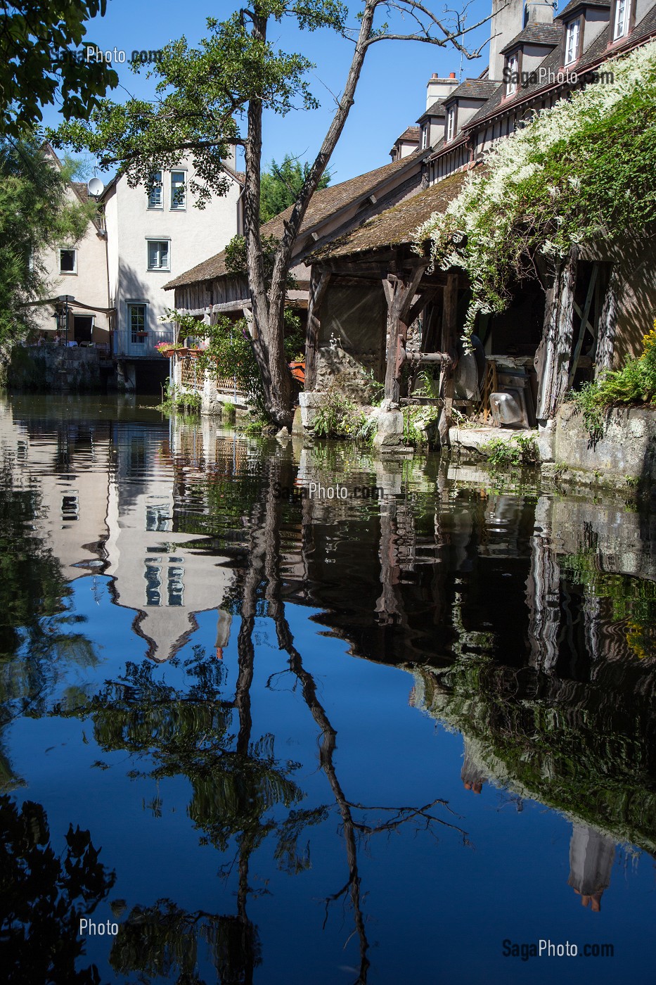 BORDS DE L'EURE, VIEILLE VILLE DE CHARTRES, EURE-ET-LOIR (28), FRANCE 