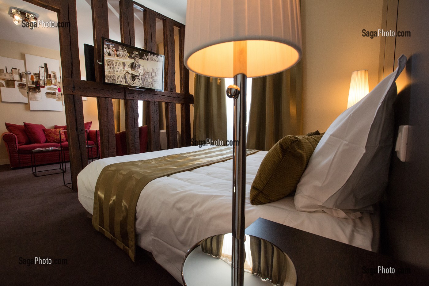 HOTEL RESTAURANT 'LE SAINT-JACQUES', CLOYES-SUR-LE-LOIR, EURE-ET-LOIR (28), FRANCE 