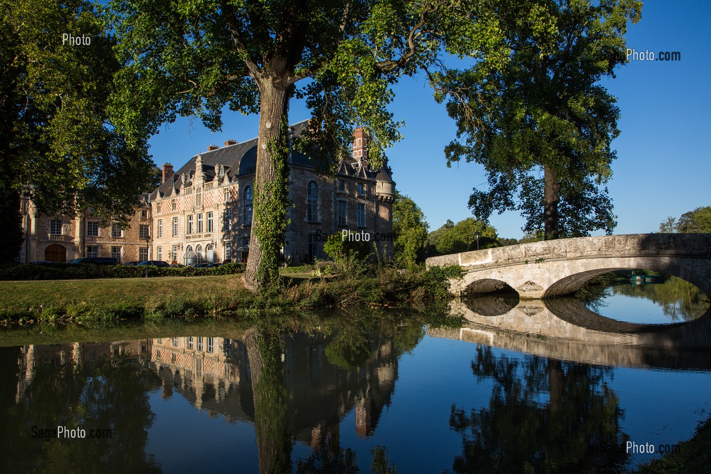 CHATEAU D'ESCLIMONT, CHATEAU HOTEL DEMEURE DE CHARME 4 ETOILES, EURE-ET-LOIR (28), FRANCE 