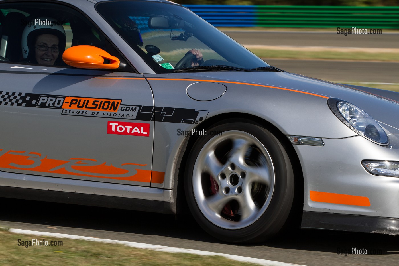 PORSCHE 997 GT3 SUR LA PISTE, STAGE DE PILOTAGE SUR CIRCUIT AUTOMOBILE, PRO-PULSION, DREUX, EURE-ET-LOIR (28), FRANCE 