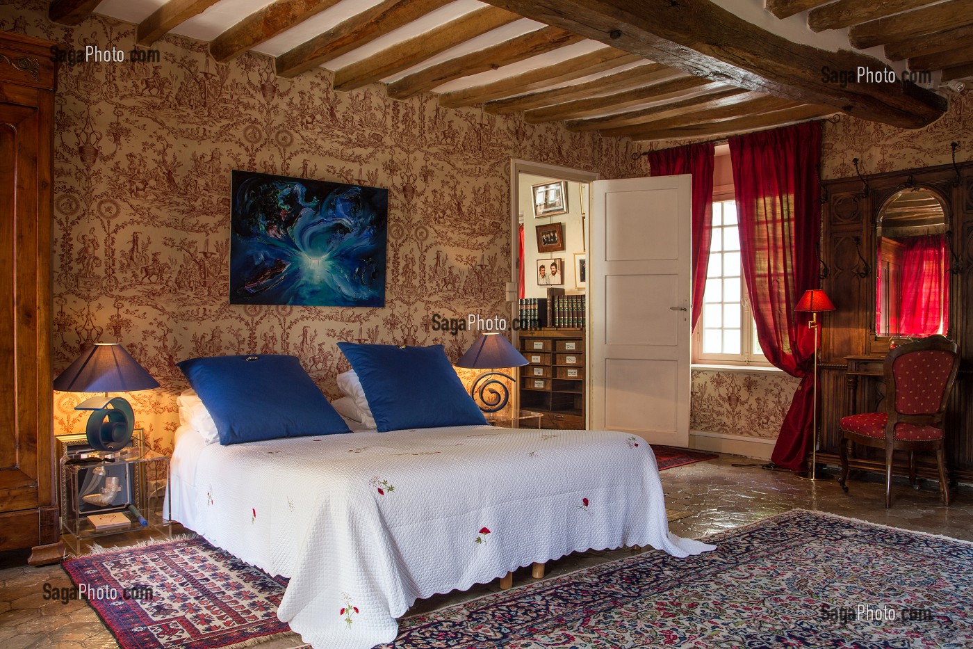 PETIT DEJEUNER A LA MAISON D'HOTES DE CHARME 'LA BERGERIE', CHAMBRES D'HOTES DE MADAME MARTINE LAFONT, HOUX, EURE-ET-LOIR (28), FRANCE 