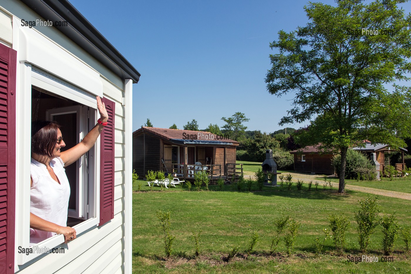 LOCATION SAISONNIERE DE CHALETS ET MOBIL HOMES, CAMPING DU PERCHE, FONTAINE-SIMON, EURE-ET-LOIR (28), FRANCE 