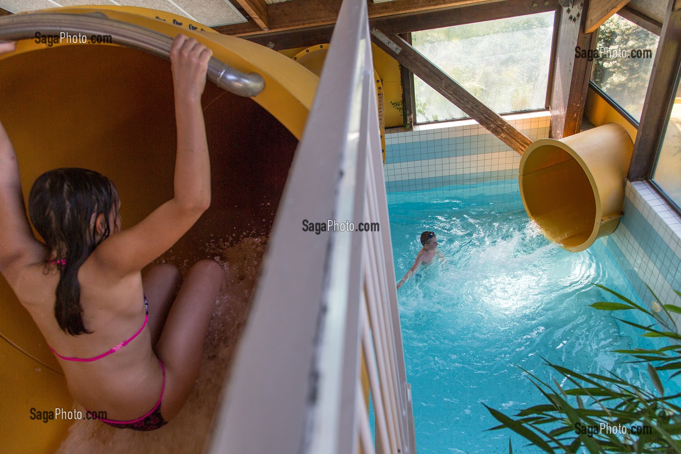 TOBOGGAN POUR LES ENFANTS, JEUX D'EAU AU PARC AQUATIQUE DU PERCHE, FONTAINE-SIMON, EURE-ET-LOIR (28), FRANCE 