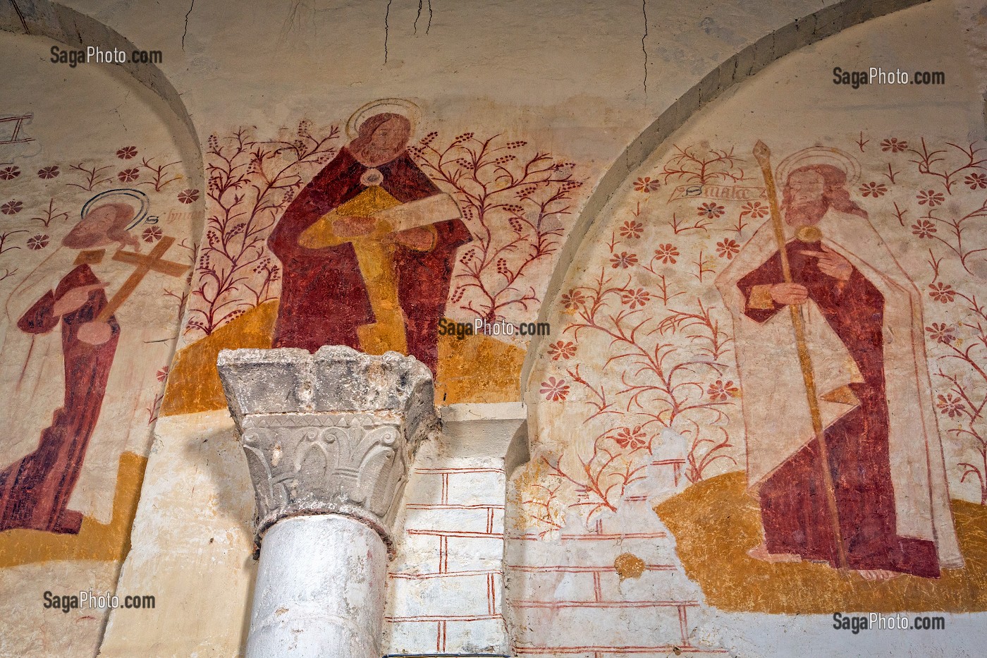 PEINTURES MURALES, EGLISE DE LA FERTE-VILLENEUIL, VALLEE DE L'AIGRE, EURE-ET-LOIR (28), FRANCE 