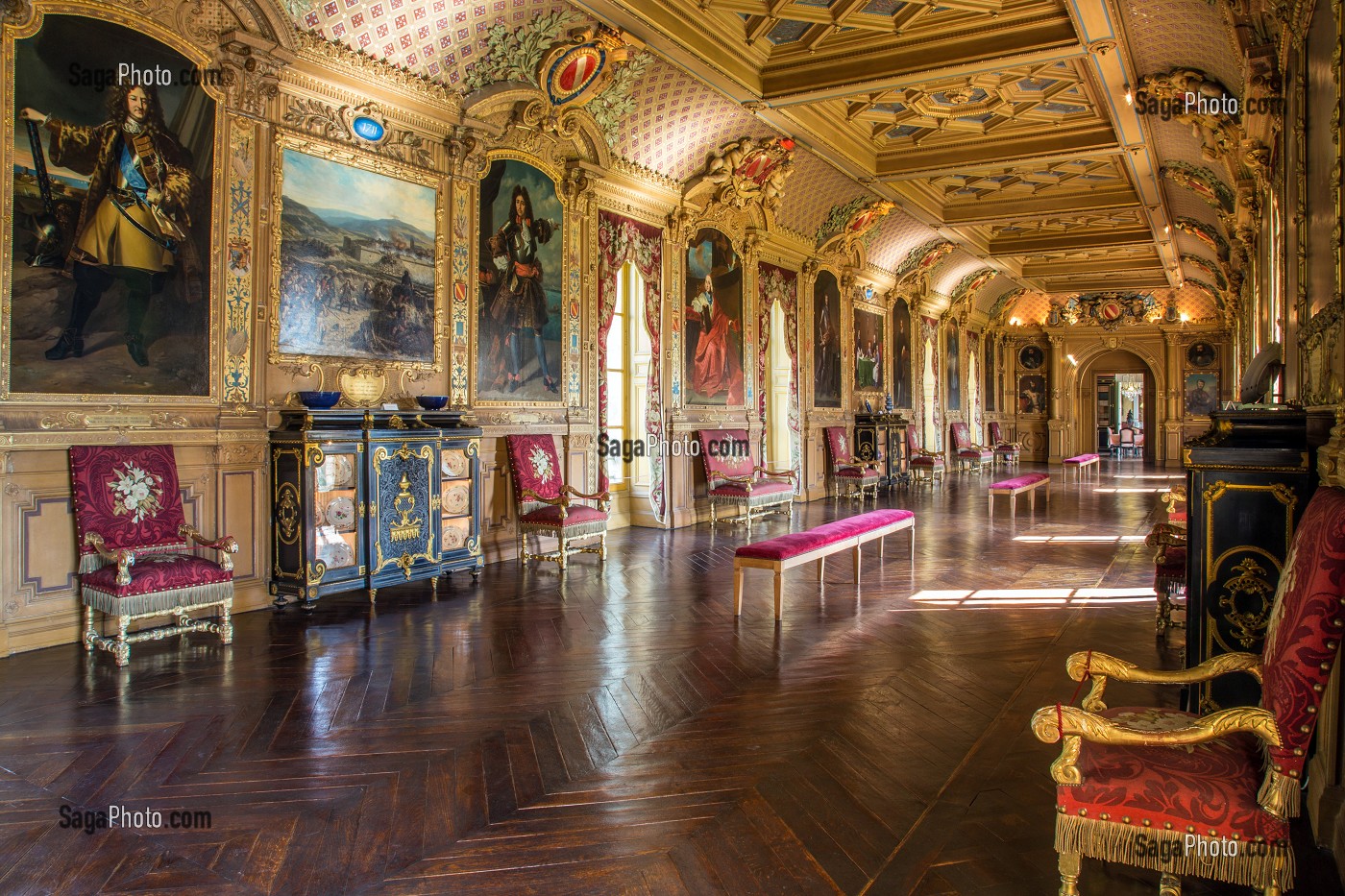 LA GRANDE GALERIE DE LA FAMILLE DE NOAILLES, CHATEAU DE MAINTENON, EURE-ET-LOIR (28), FRANCE 