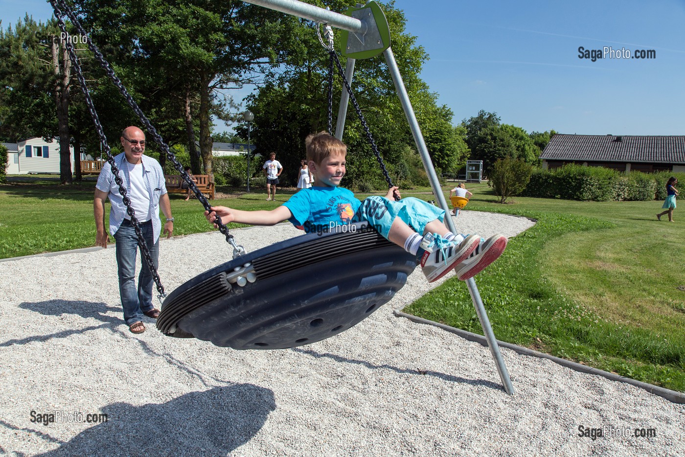AIRE DE JEUX, CAMPING LES ILOTS DE SAINT-VAL, VILLIERS-LE-MORHIER, EURE-ET-LOIR (28), FRANCE 