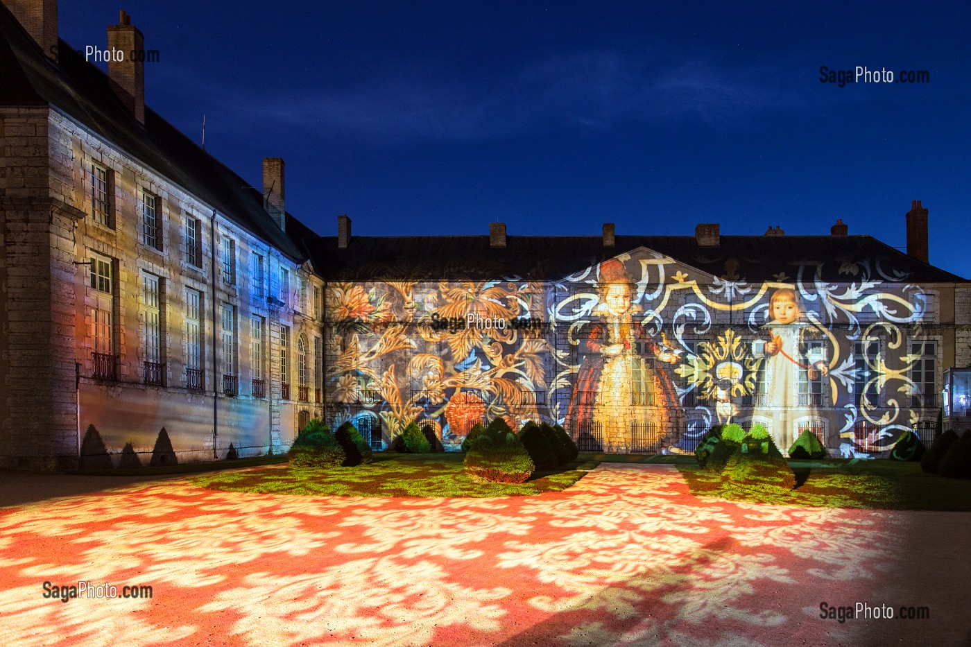 NOUVELLE SCENOGRAPHIE DU MUSEE DES BEAUX-ARTS POUR LE SPECTACLE DE NUIT 'CHARTRES EN LUMIERES', CHARTRES, EURE-ET-LOIR (28), FRANCE 