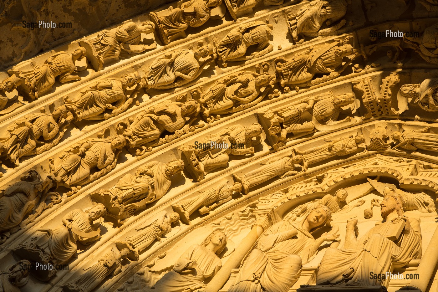 DETAIL DES SCULPTURES DU PORTAIL NORD DE LA CATHEDRALE NOTRE-DAME, CHARTRES, EURE-ET-LOIR (28), FRANCE 