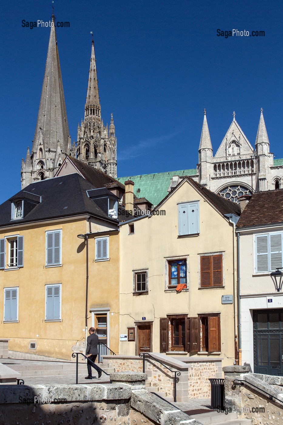 TERTRE DE LA POISSONNERIE DERRIERE LA CATHEDRALE NOTRE-DAME, CHARTRES, EURE-ET-LOIR (28), FRANCE 