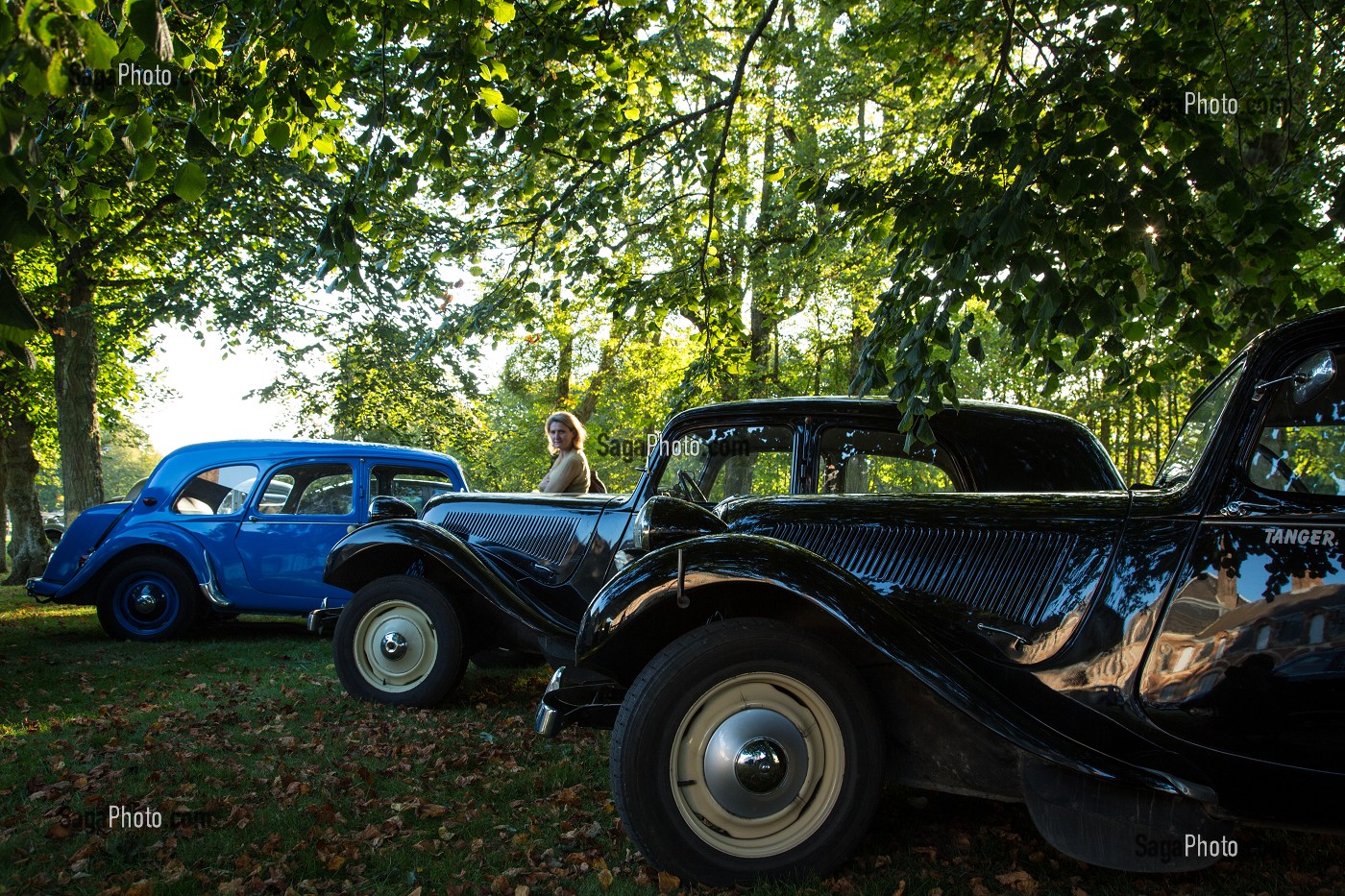 80 ANS DE LA TRACTION AVANT CITROEN, VOITURE DE LEGENDE DANS LE PARC DU CHATEAU SAINT-SIMON, LA FERTE-VIDAME, EURE-ET-LOIR (28), FRANCE 