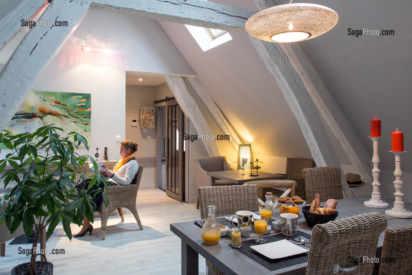 CHAMBRE D'HOTES 'L'ESCALE EN COULEUR', RUE DANIEL BOUTET, CHARTRES (28) EURE-ET-LOIR, FRANCE 