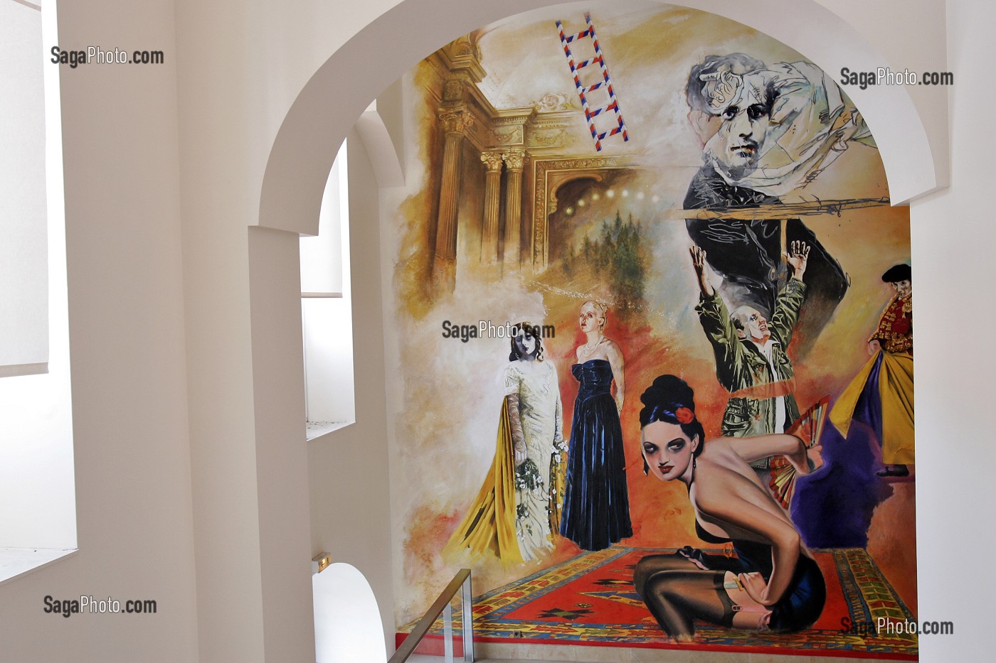 FRESQUE REALISEE PAR L'ARTISTE JEAN-PAUL CHAMBAS DANS LE GRAND ESCALIER D'HONNEUR, THEATRE DU CAPITOLE, VILLE DE TOULOUSE, HAUTE-GARONNE (31), FRANCE 