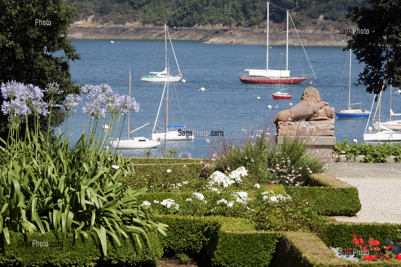 JARDINS AU BORD DE LA RANCE, MALOUINIERE DE MONTMARIN, PLEURTUIT, ILLE-ET-VILAINE (35), FRANCE 
