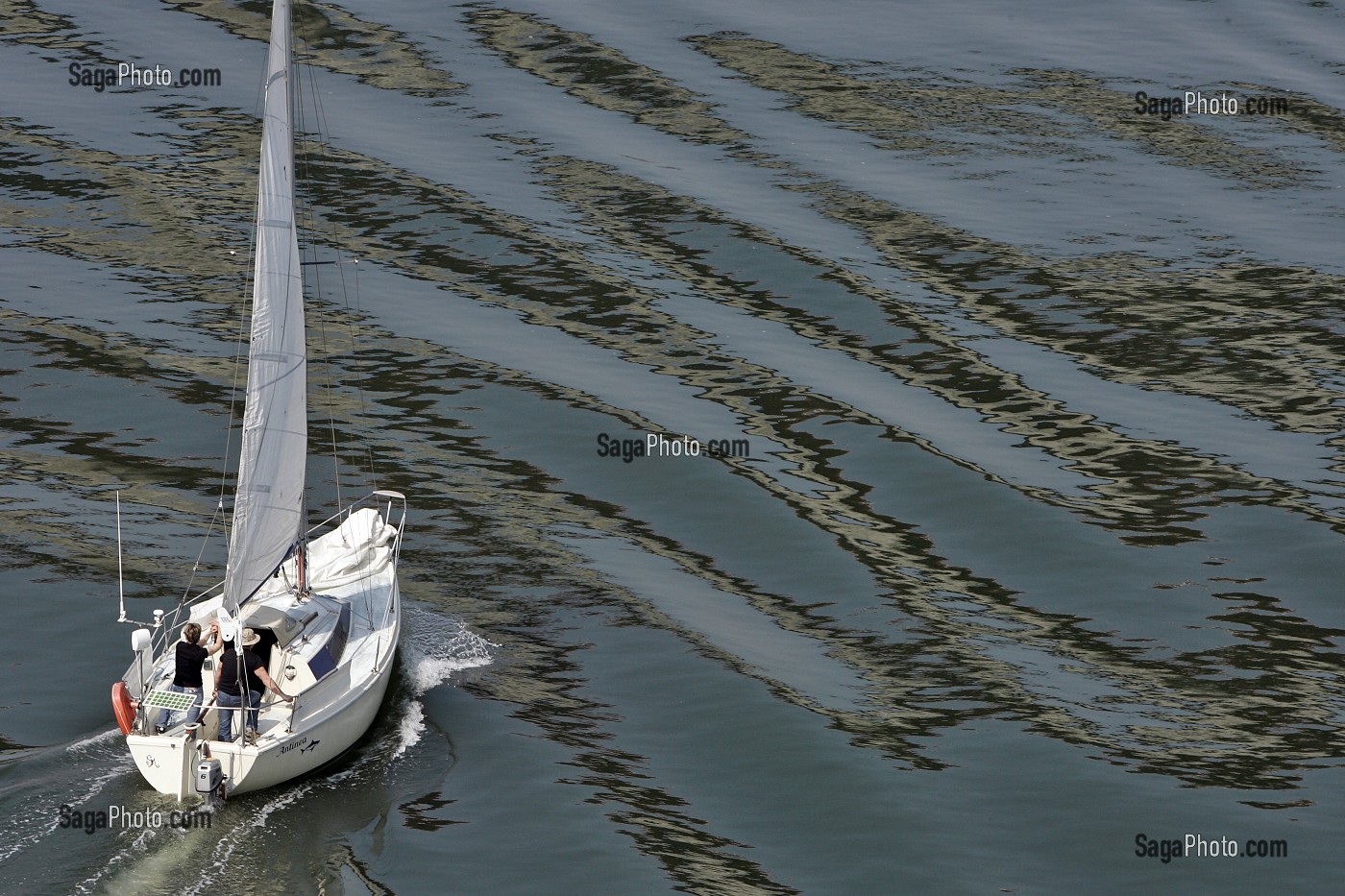 VOILIER SUR LA RANCE, PORT SAINT-HUBERT, ILLE-ET-VILAINE (35), FRANCE 