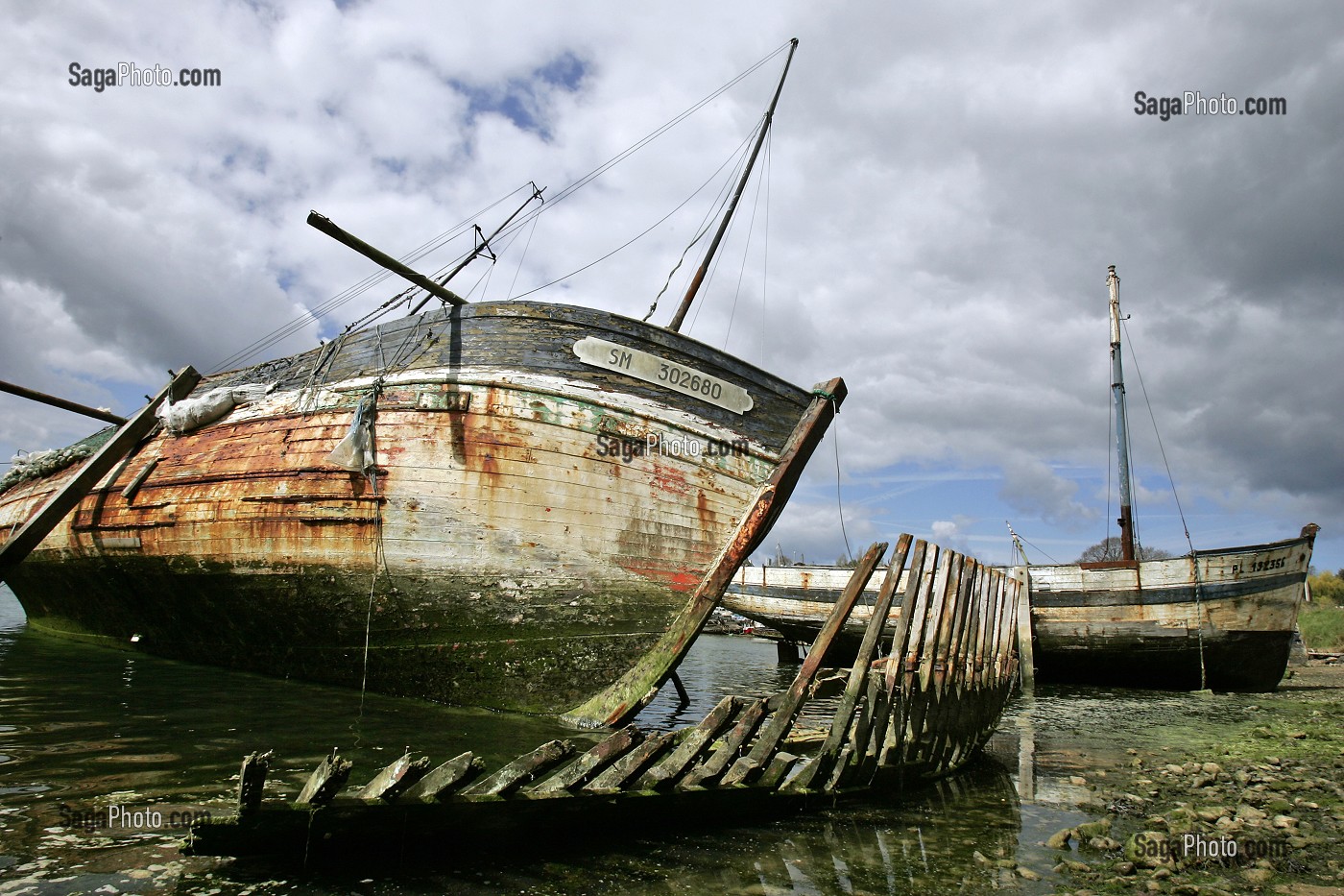 CIMETIERE DE BATEAU DE LA PASSAGERE AU BORD DE LA RANCE, QUELMER, ILLE-ET-VILAINE (35), FRANCE 
