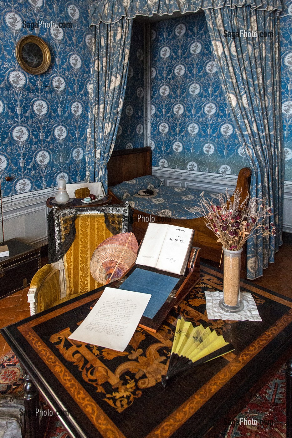 LA CHAMBRE BLEUE DE GEORGE SAND, DOMAINE GEORGE SAND, LA VALLEE NOIRE ET LE ROMANTISME DANS LE BERRY, NOHANT-VIC (36), FRANCE 