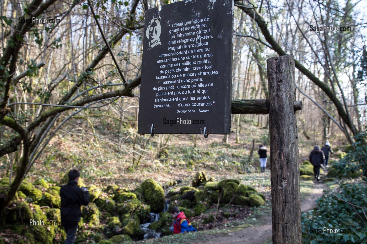 LE PARC DE PARELLES, ANCIENNE CARRIERE DE GRANIT, SOURCE D'INSPIRATION DES LEGENDES RUSTIQUES DE GEORGE SAND, CREVANT, LA VALLEE NOIRE DANS LE BERRY (36), FRANCE 