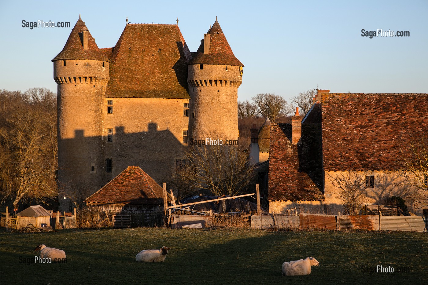 CHATEAU DE SARZAY, ANCIENNE FORTERESSE FEODALE DES 14 ET 15 EME SIECLE, LA VALLEE NOIRE DE GEORGE SAND DANS LE BERRY (36), FRANCE 