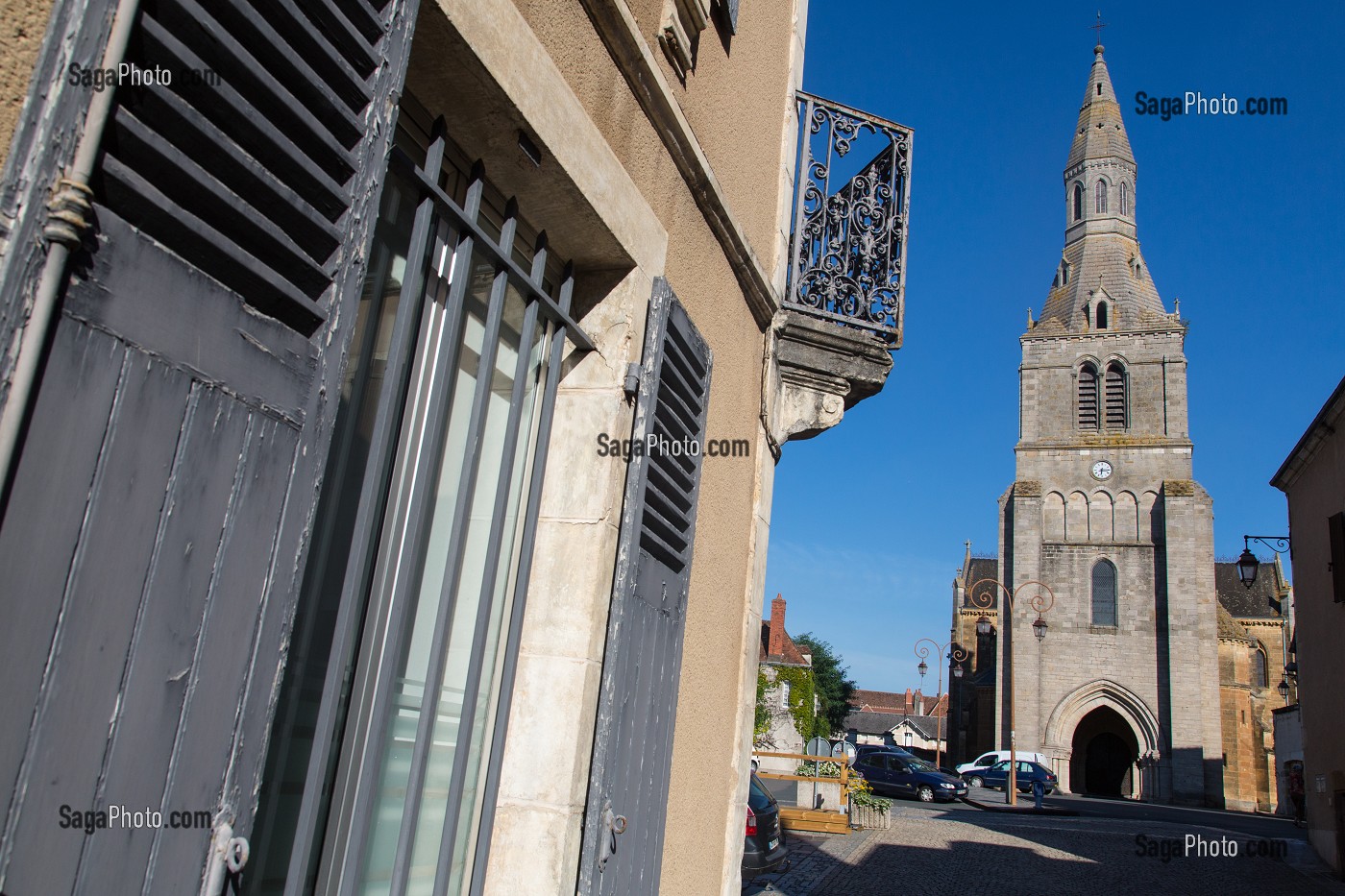 EGLISE DE LA CHATRE (36), LA VALLEE NOIRE DE GEORGE SAND DANS LE BERRY, FRANCE 
