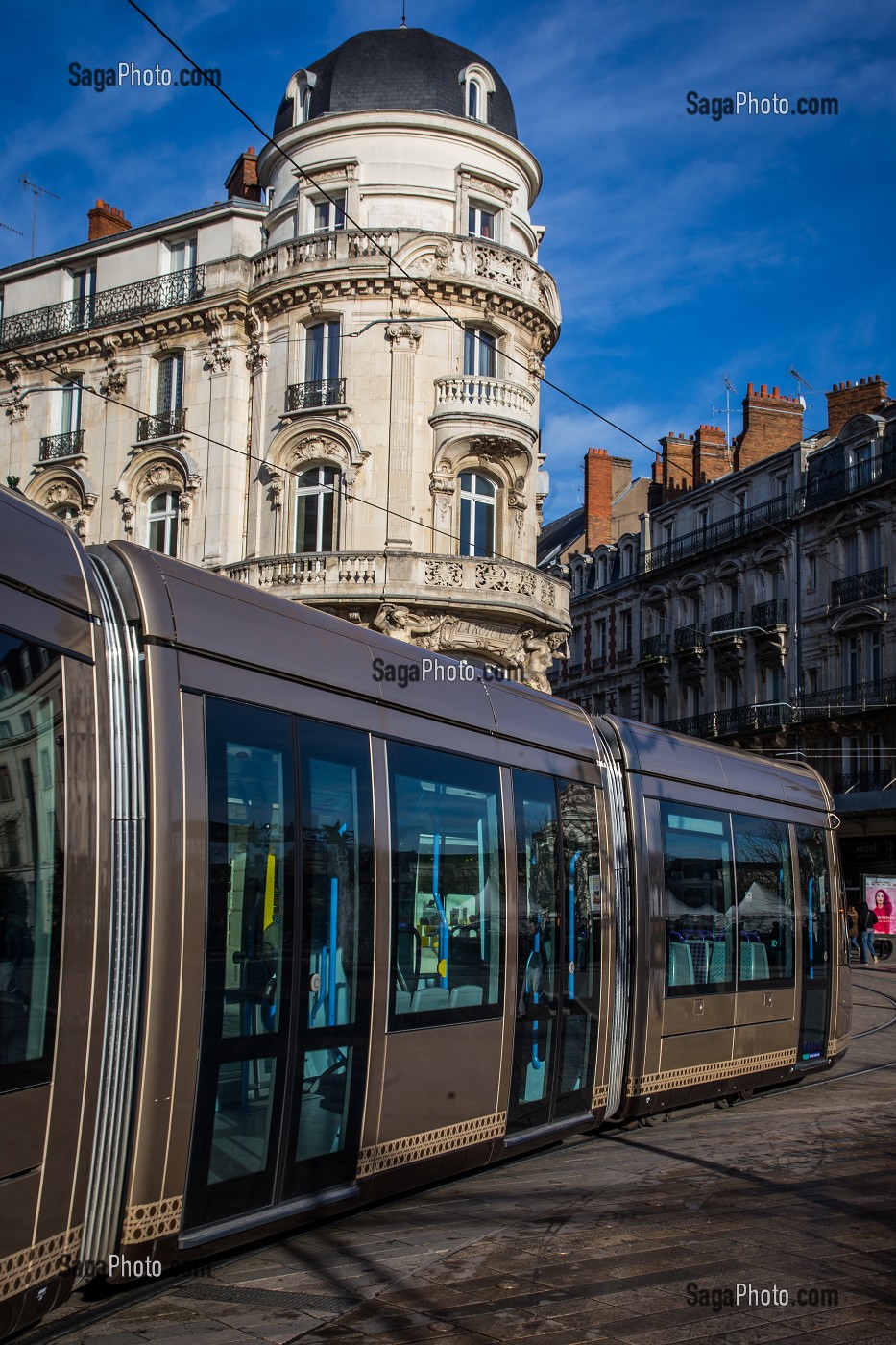 TRAMWAY TAO, PLACE DU MARTROI, ORLEANS, (45) LOIRET, CENTRE, FRANCE 