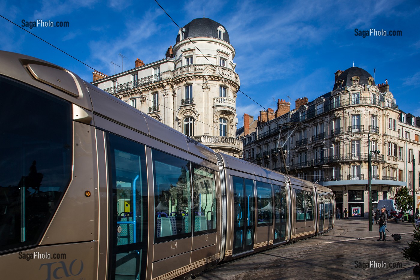 TRAMWAY TAO, PLACE DU MARTROI, ORLEANS, (45) LOIRET, CENTRE, FRANCE 