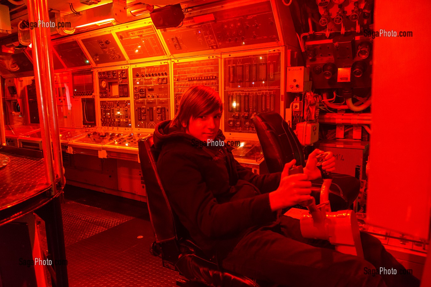 SALLE DES MACHINES, VISITE DE L'INTERIEUR DU SOUS-MARIN ' LE REDOUTABLE ', PREMIER SOUS-MARIN NUCLEAIRE LANCEUR D'ENGINS FRANCAIS, LANCE LE 29 MARS 1967 A CHERBOURG PAR LE GENERAL DE GAULLE, GARE MARITIME TRANSATLANTIQUE, CHERBOURG-OCTEVILLE, MANCHE (50), FRANCE 