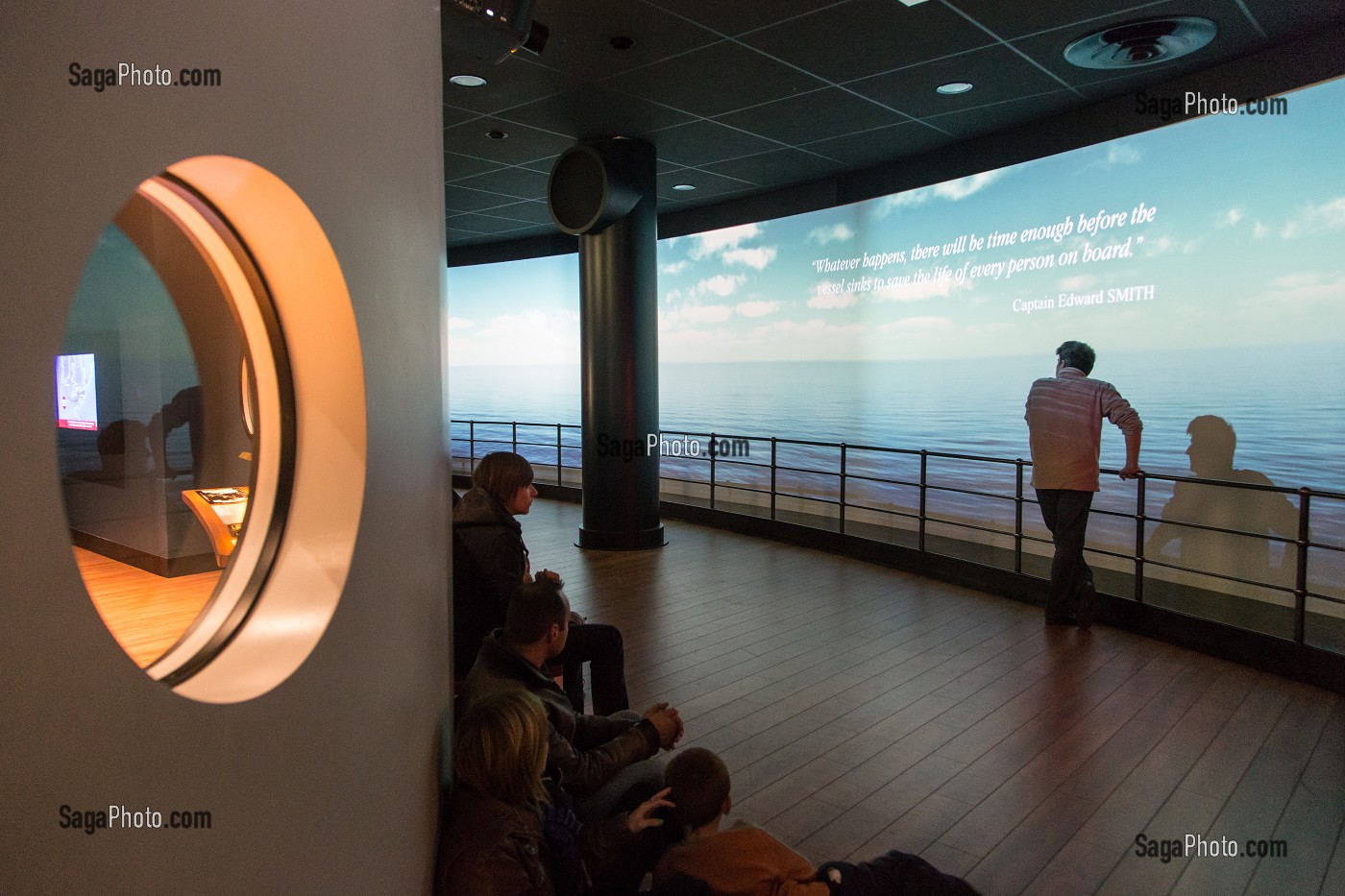 RECONSTITUTION DU PONT DU TITANIC, EXPOSITION ' TITANIC, RETOUR A CHERBOURG ', CITE DE LA MER, GARE MARITIME TRANSATLANTIQUE, CHERBOURG-OCTEVILLE, MANCHE (50), FRANCE 
