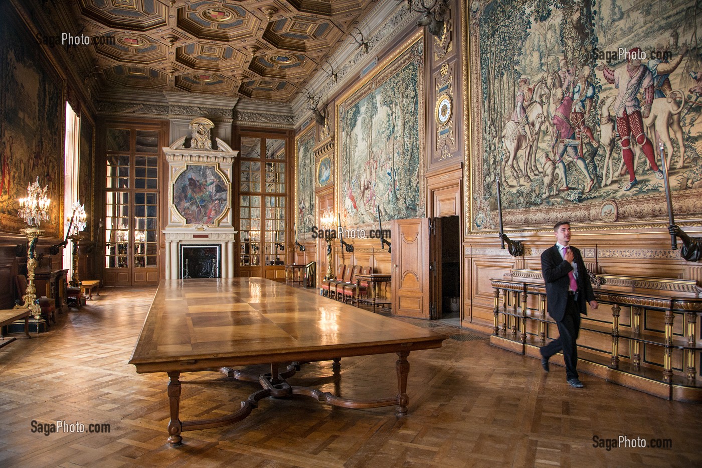 GALERIE DES CERFS, SALLE A MANGER ET DE RECEPTION DU DUC D'AUMALE AMENAGEE DE 1875 A 1880, ARBORANT LES TAPISSERIES DES CHASSES DE MAXIMILIEN, CHATEAU DE CHANTILLY, OISE (60), FRANCE 