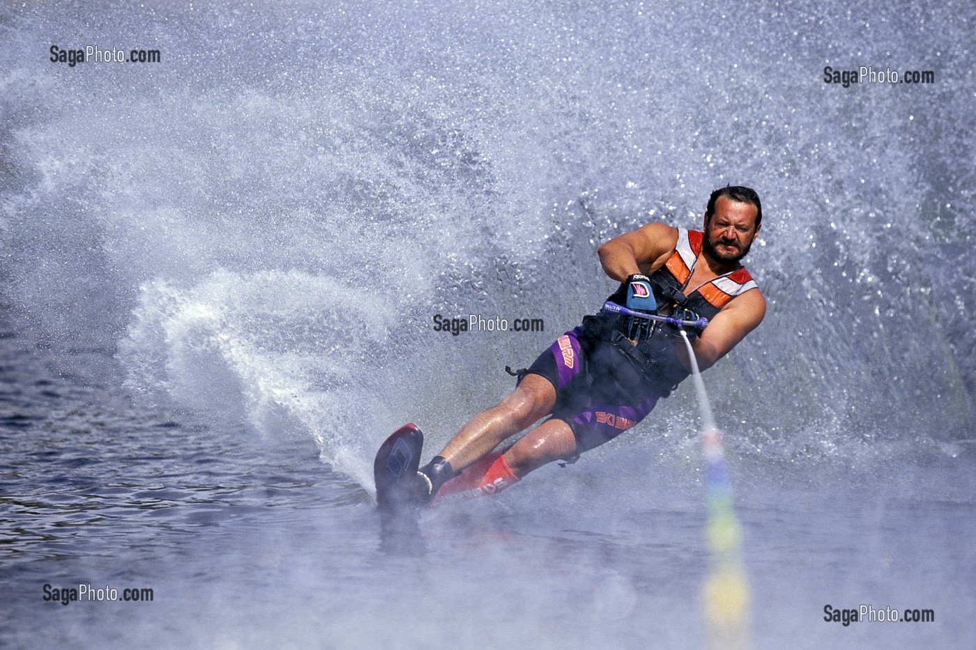 SPORTIF SKI NAUTIQUE, LAC DE RABODANGES, ORNE (61), NORMANDIE, FRANCE 
