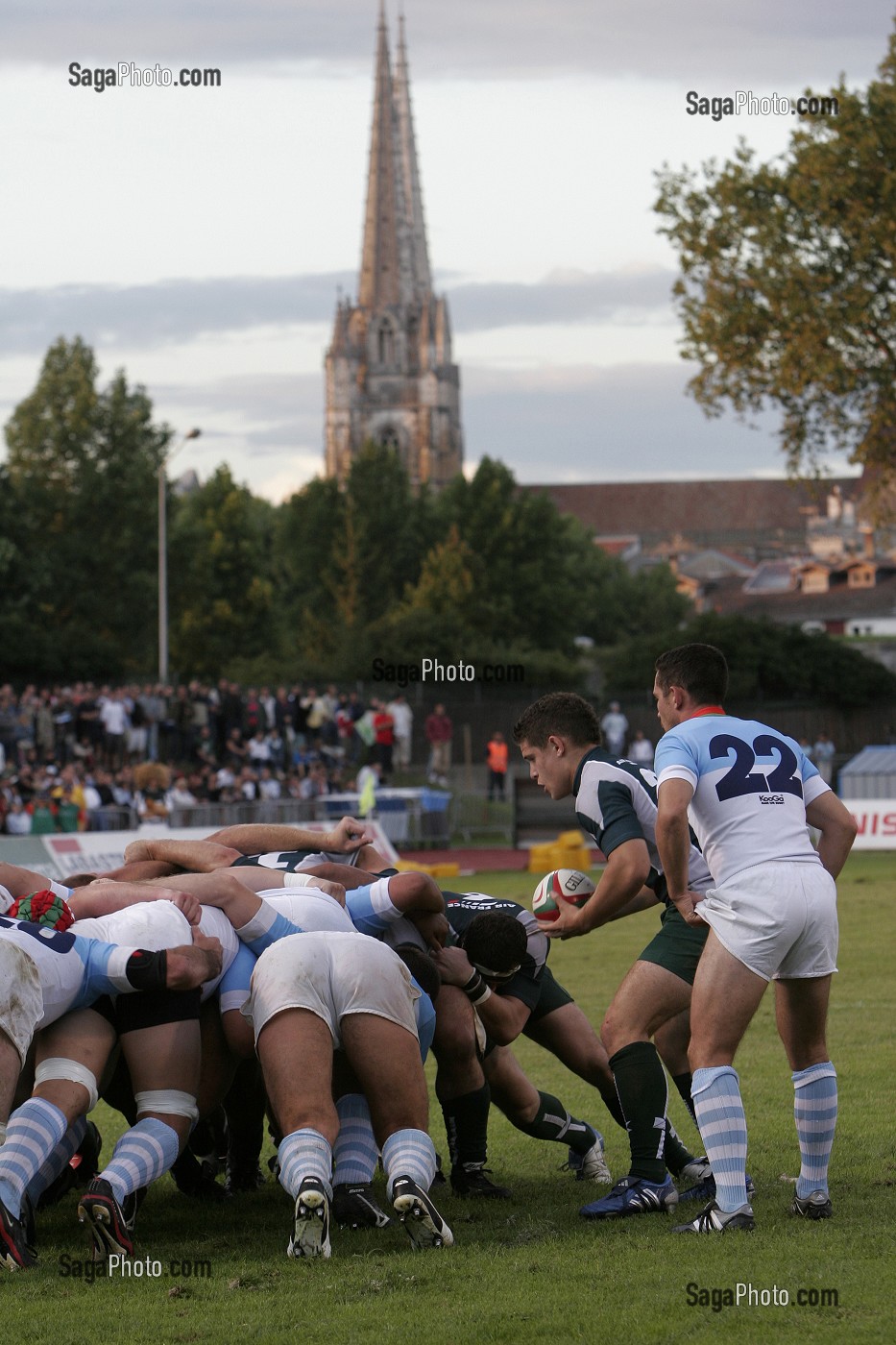RENCONTRE DE RUGBY, AVIRON BAYONNAIS/ PAU, PAYS BASQUE, COTE BASQUE 